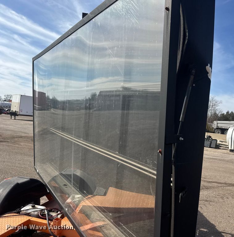 image for item ET1527 2013 Vermac PCMS1210 message board trailer