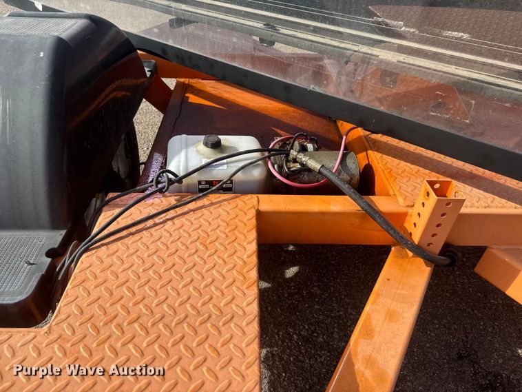 image for item ET1527 2013 Vermac PCMS1210 message board trailer