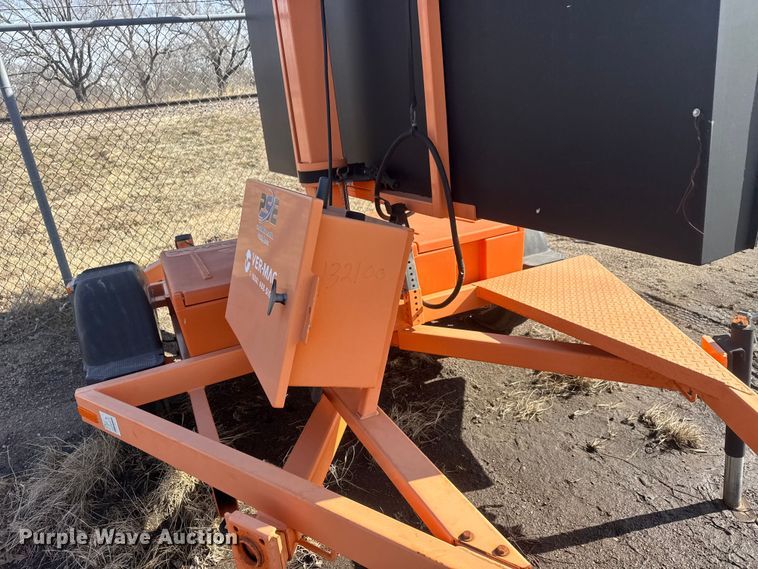 image for item ET1528 2013 Ver-Mac PCMS1210 message board trailer