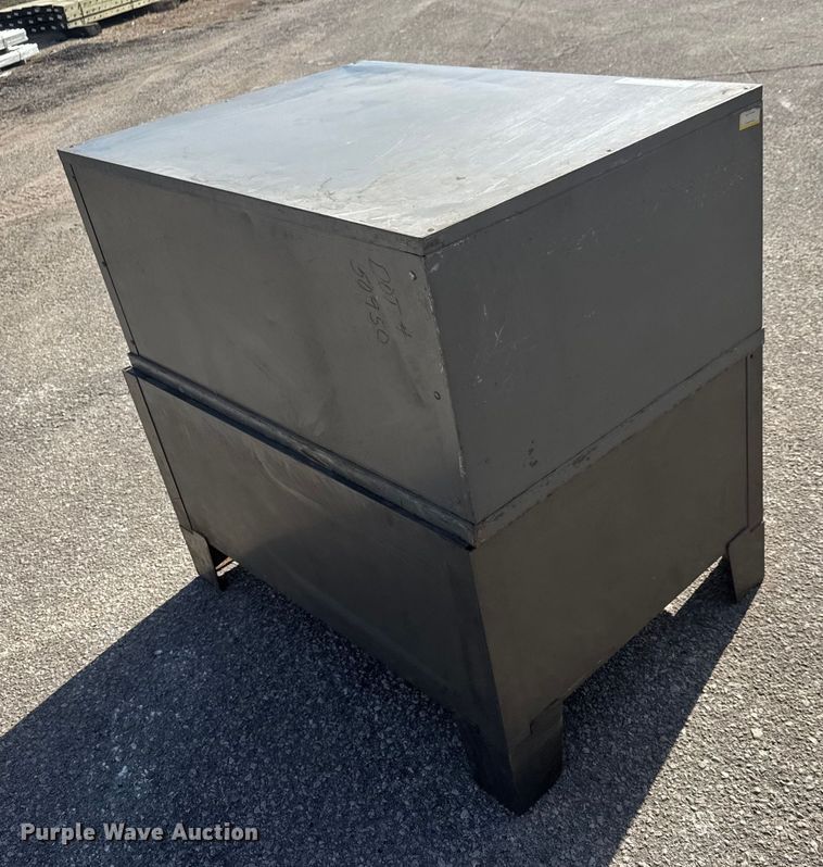 image for item ET1530 Ten-drawer cabinet