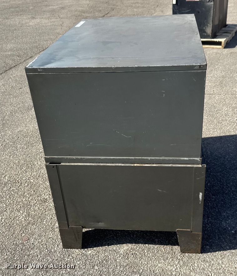 image for item ET1530 Ten-drawer cabinet