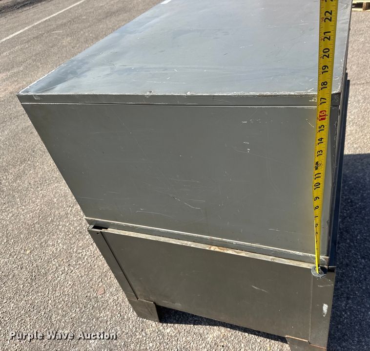 image for item ET1530 Ten-drawer cabinet