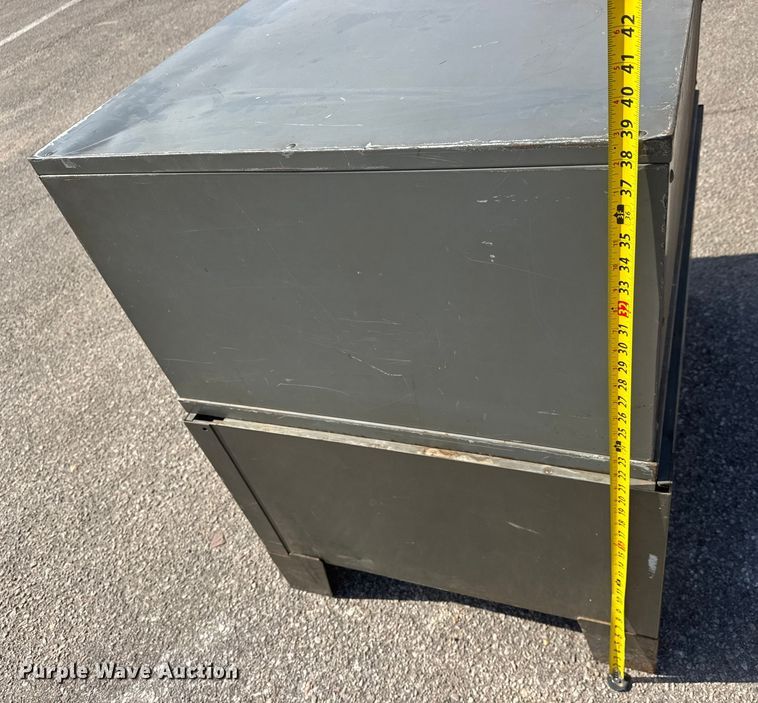 image for item ET1530 Ten-drawer cabinet