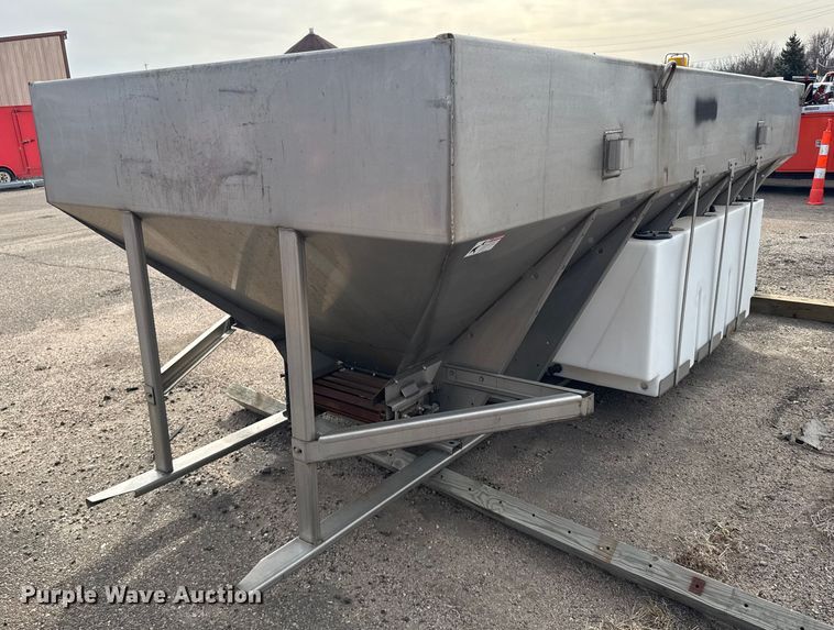 image for item FB0750 Monroe spreader