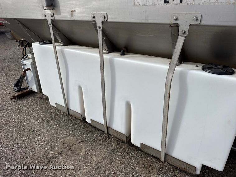 image for item FB0750 Monroe spreader