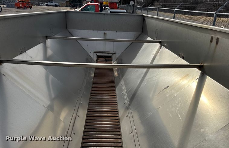 image for item FB0750 Monroe spreader