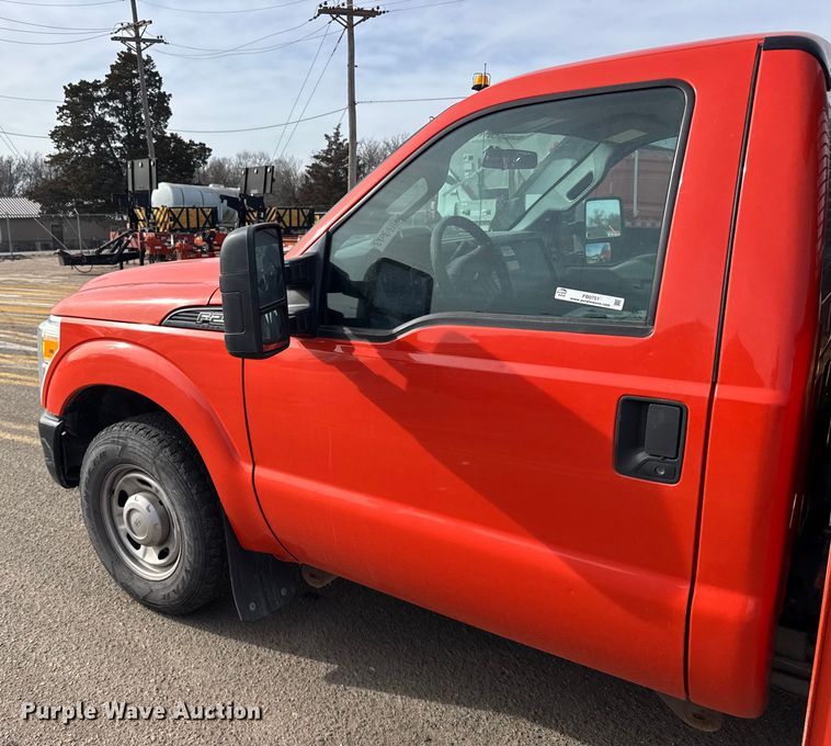 image for item FB0751 2014 Ford F250 Super Duty utility bed pickup truck