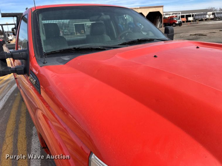 image for item FB0751 2014 Ford F250 Super Duty utility bed pickup truck