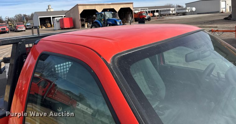 image for item FB0751 2014 Ford F250 Super Duty utility bed pickup truck