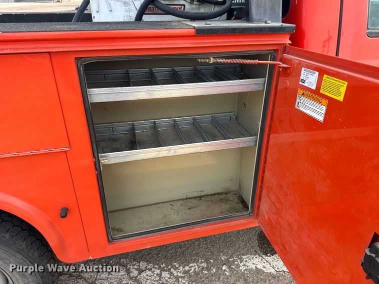 image for item FB0751 2014 Ford F250 Super Duty utility bed pickup truck