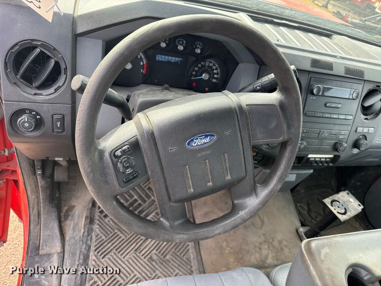 image for item FB0751 2014 Ford F250 Super Duty utility bed pickup truck