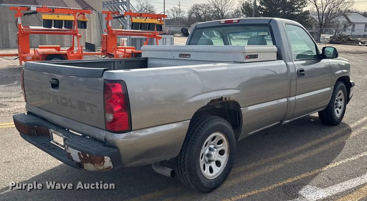 image for item FB0752 2006 Chevrolet Silverado 1500 pickup truck