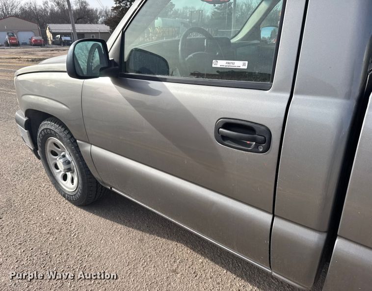 image for item FB0752 2006 Chevrolet Silverado 1500 pickup truck