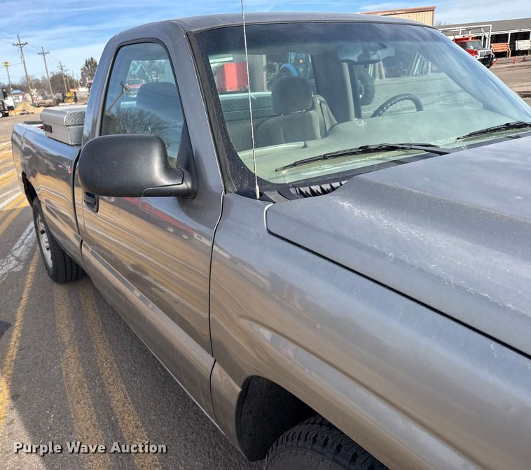 image for item FB0752 2006 Chevrolet Silverado 1500 pickup truck