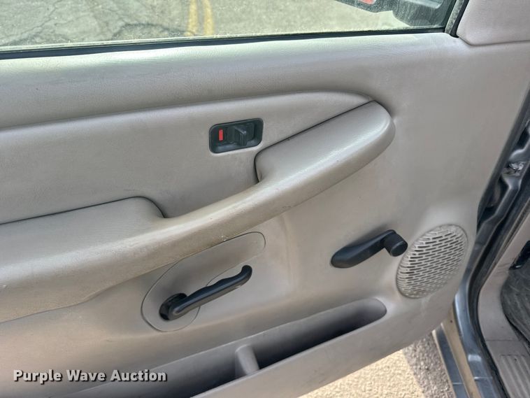 image for item FB0752 2006 Chevrolet Silverado 1500 pickup truck