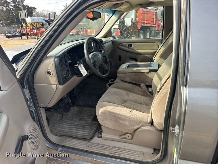 image for item FB0752 2006 Chevrolet Silverado 1500 pickup truck