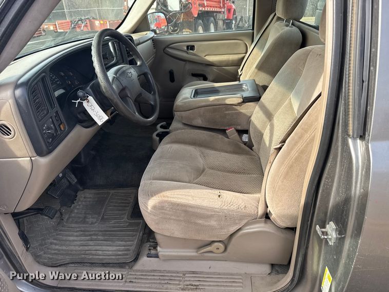 image for item FB0752 2006 Chevrolet Silverado 1500 pickup truck