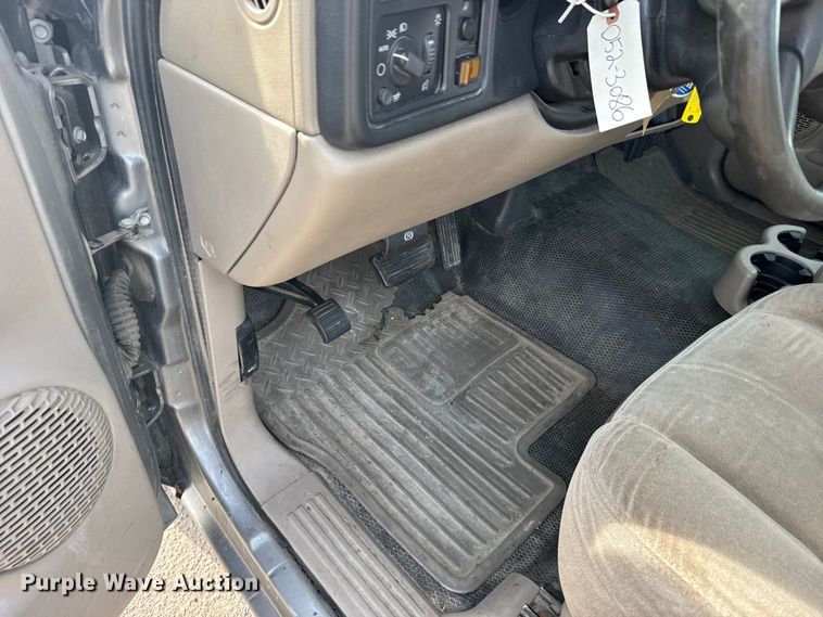 image for item FB0752 2006 Chevrolet Silverado 1500 pickup truck