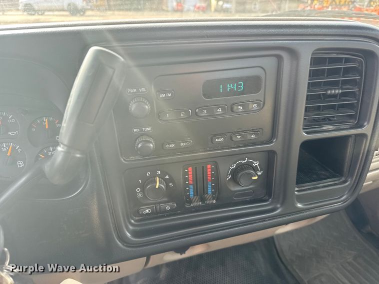 image for item FB0752 2006 Chevrolet Silverado 1500 pickup truck