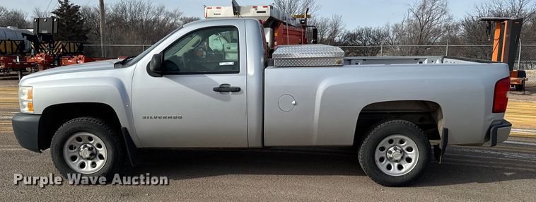 image for item FB0753 2012 Chevrolet Silverado 1500 pickup truck