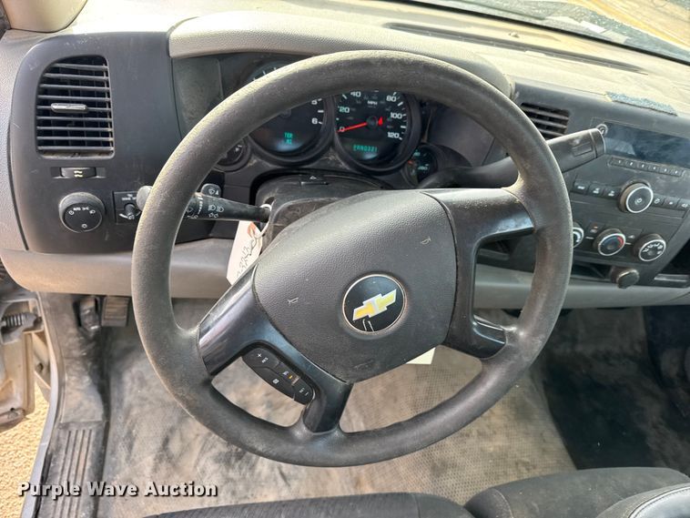 image for item FB0753 2012 Chevrolet Silverado 1500 pickup truck