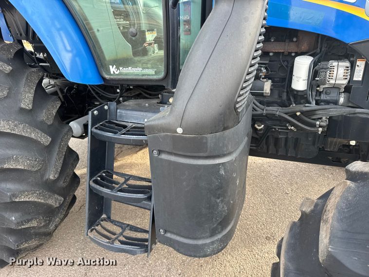 image for item FB0754 2017 New Holland TS6.120 MFWD tractor