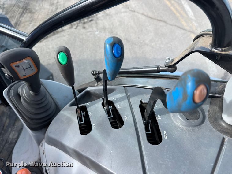 image for item FB0754 2017 New Holland TS6.120 MFWD tractor