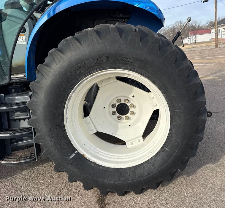 image for item FB0754 2017 New Holland TS6.120 MFWD tractor