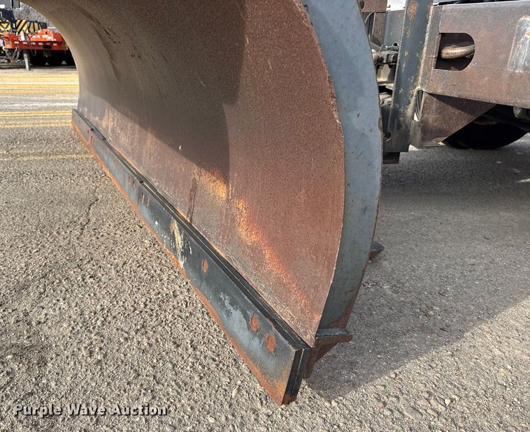 image for item FB0755 2005 International 7400 dump truck