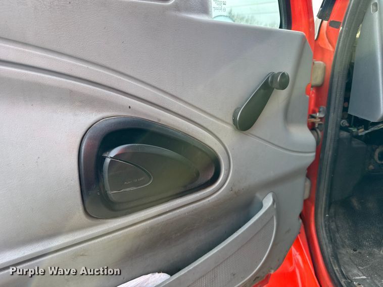 image for item FB0755 2005 International 7400 dump truck