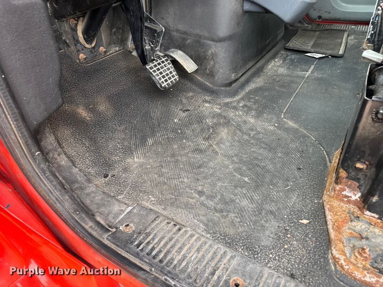 image for item FB0755 2005 International 7400 dump truck