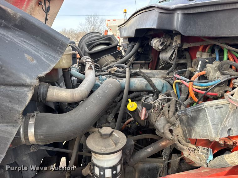 image for item FB0755 2005 International 7400 dump truck