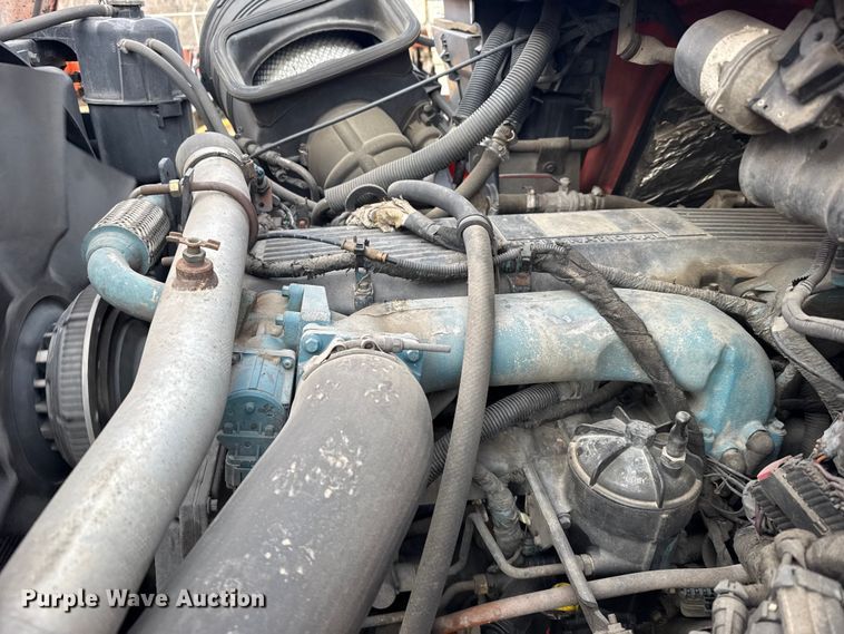 image for item FB0755 2005 International 7400 dump truck