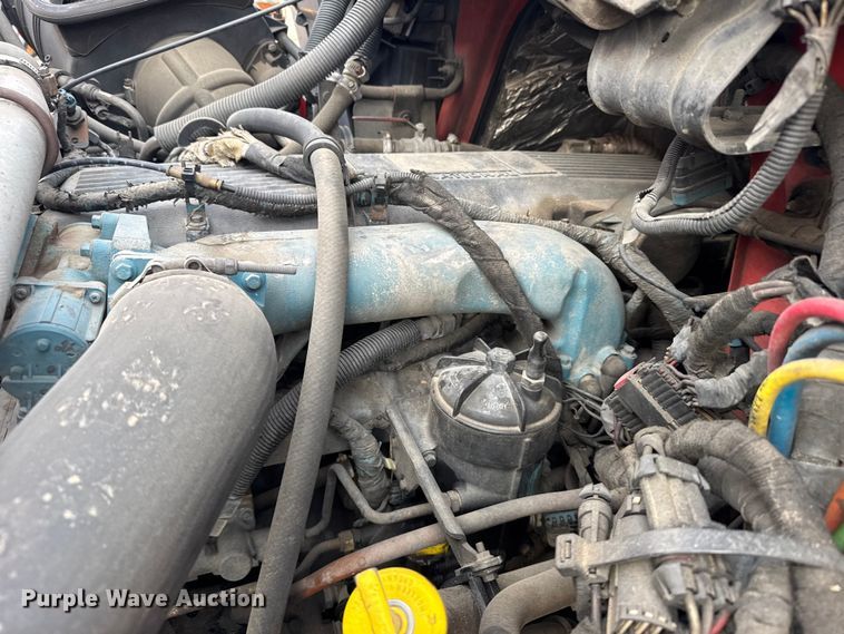 image for item FB0755 2005 International 7400 dump truck