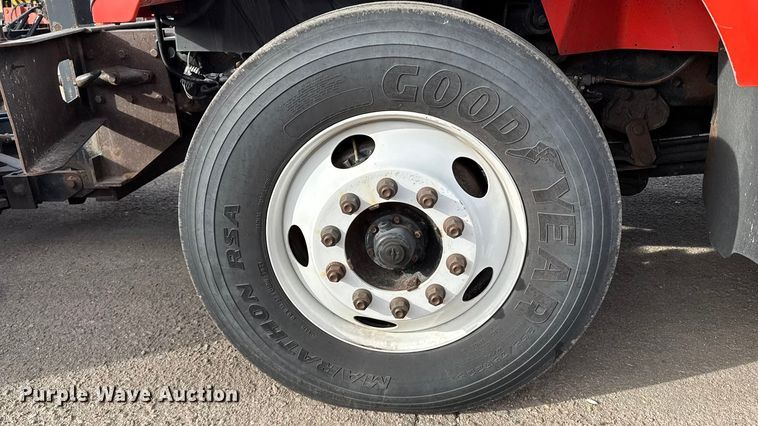 image for item FB0755 2005 International 7400 dump truck