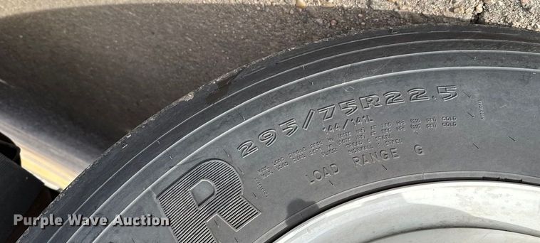 image for item FB0755 2005 International 7400 dump truck