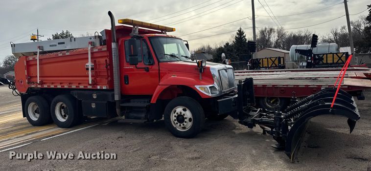 image for item FB0756 2007 International 7400 dump truck