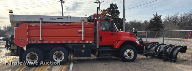 image for item FB0756 2007 International 7400 dump truck