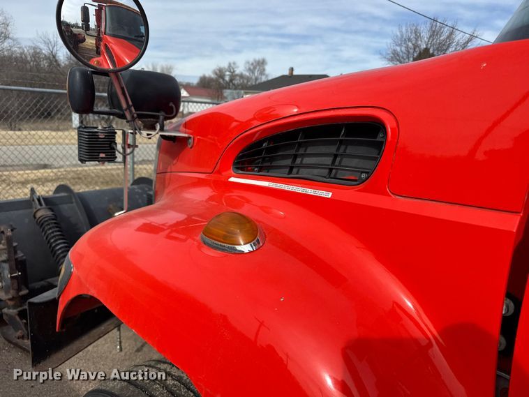 image for item FB0756 2007 International 7400 dump truck