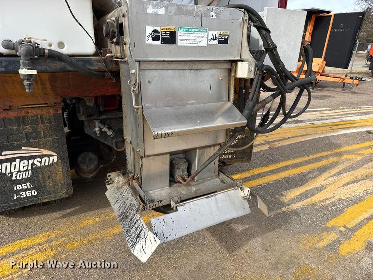 image for item FB0756 2007 International 7400 dump truck