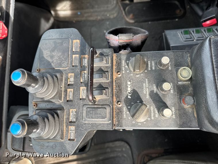 image for item FB0756 2007 International 7400 dump truck