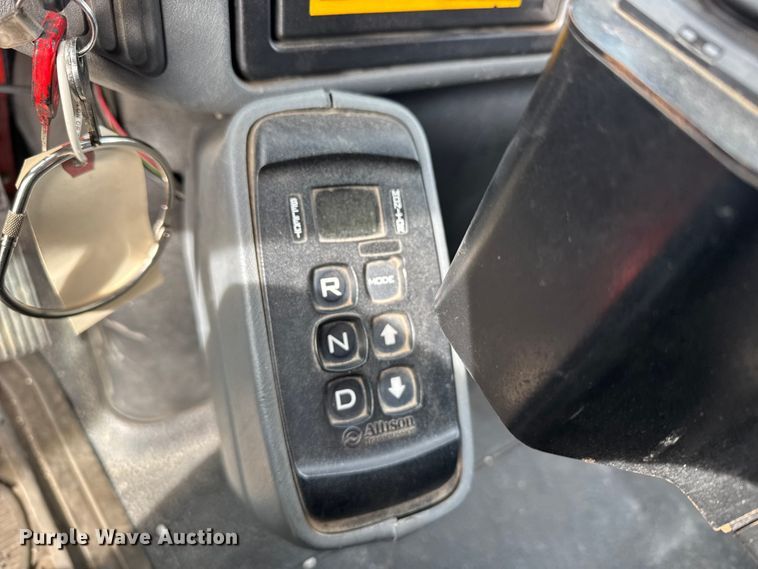 image for item FB0756 2007 International 7400 dump truck