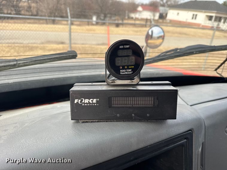 image for item FB0756 2007 International 7400 dump truck