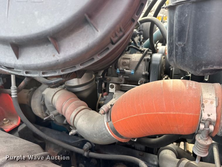 image for item FB0756 2007 International 7400 dump truck