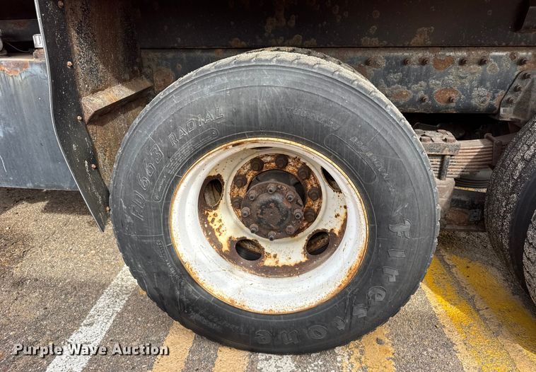 image for item FB0756 2007 International 7400 dump truck