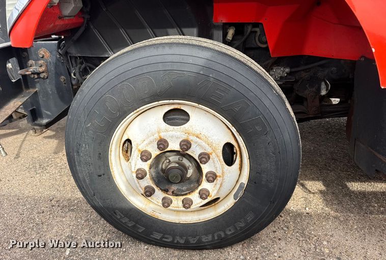 image for item FB0756 2007 International 7400 dump truck