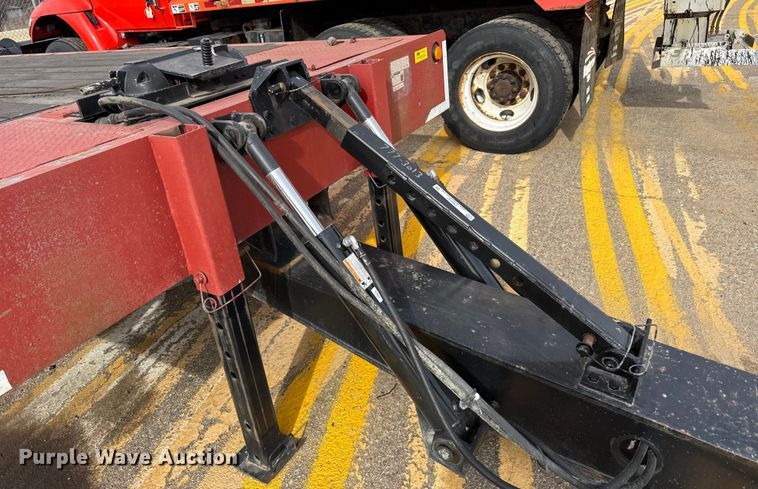 image for item FB0757 2004 Landoll tilt deck equipment trailer