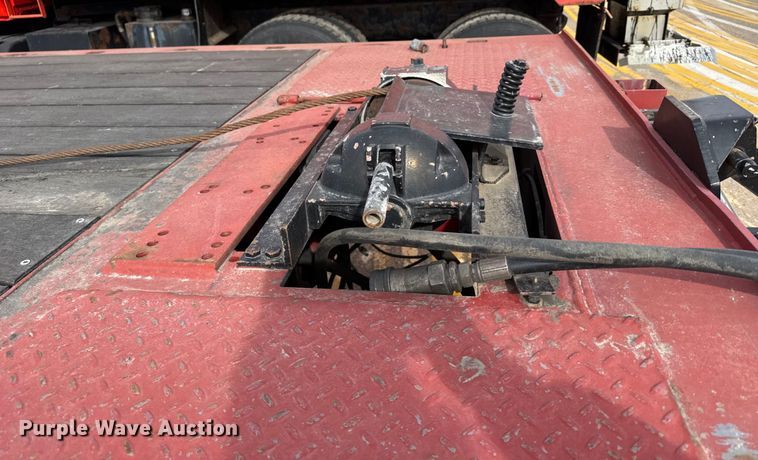 image for item FB0757 2004 Landoll tilt deck equipment trailer