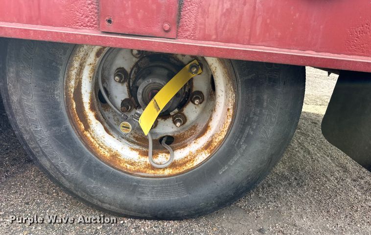 image for item FB0757 2004 Landoll tilt deck equipment trailer