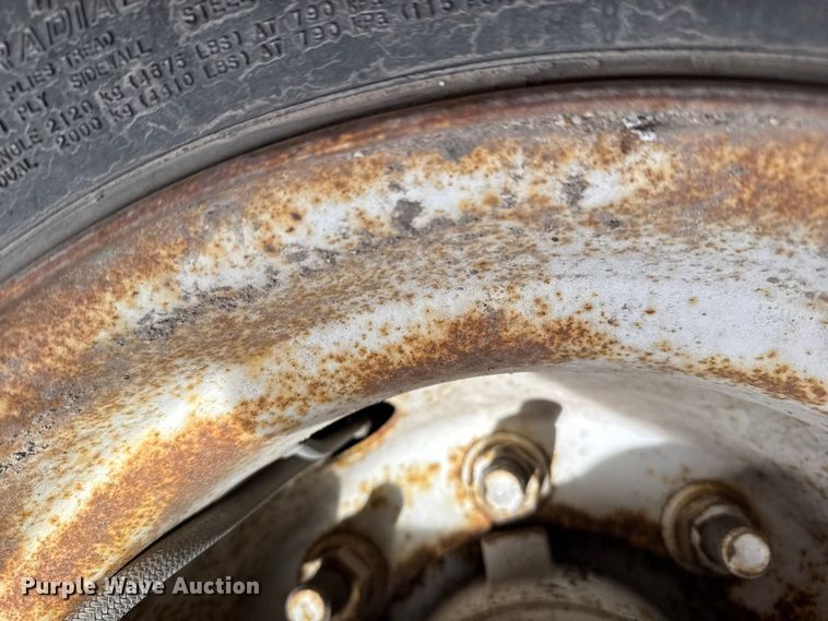 image for item FB0757 2004 Landoll tilt deck equipment trailer